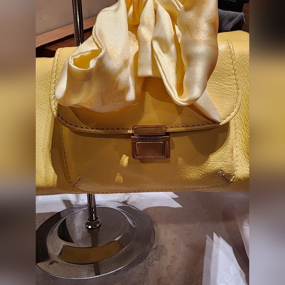 RARE Yellow Leather OG Juicy Barrel Bag!! FLAWLESS!! Large - Picture 15 of 16